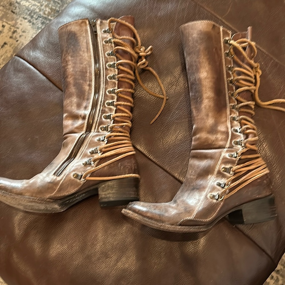 Free bird leather boots size 9